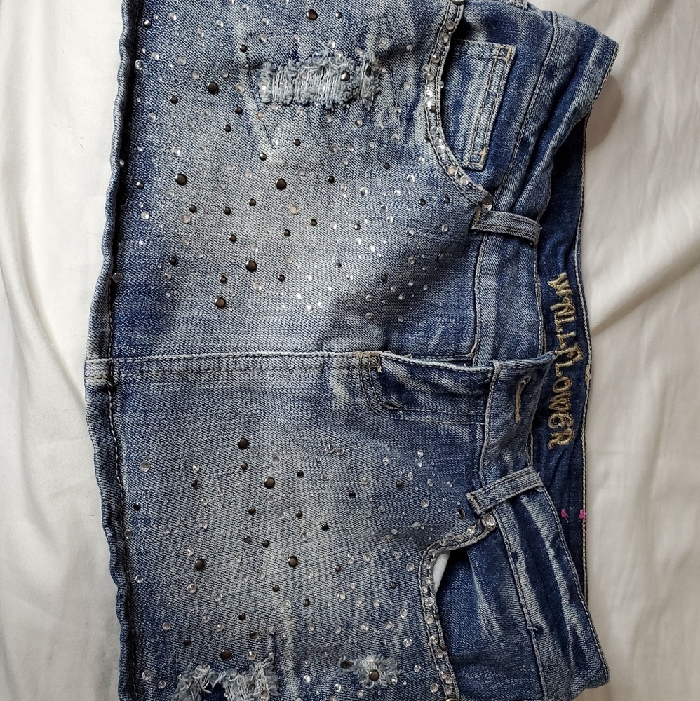 Wallflower mini skirt
